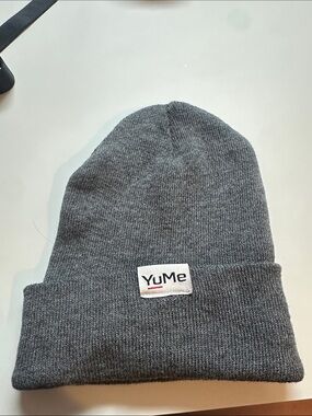 Women's Heather Gray Knit Cuff Beanie